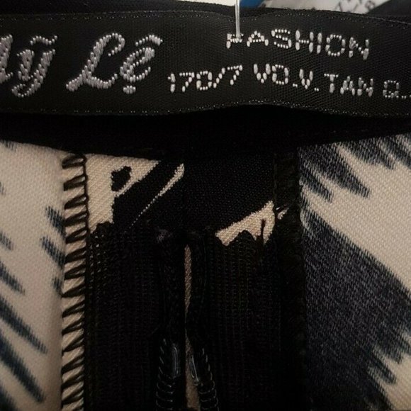 Womens Dress - Picture 4 of 12